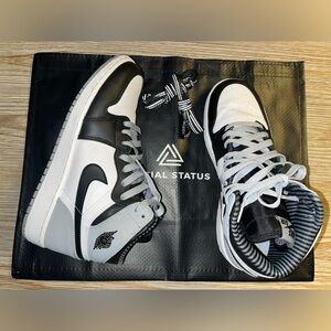 Jordan Retro 1 High OG White Black & Wolf Grey! ✔️👽🔥 Ready to Ship!
